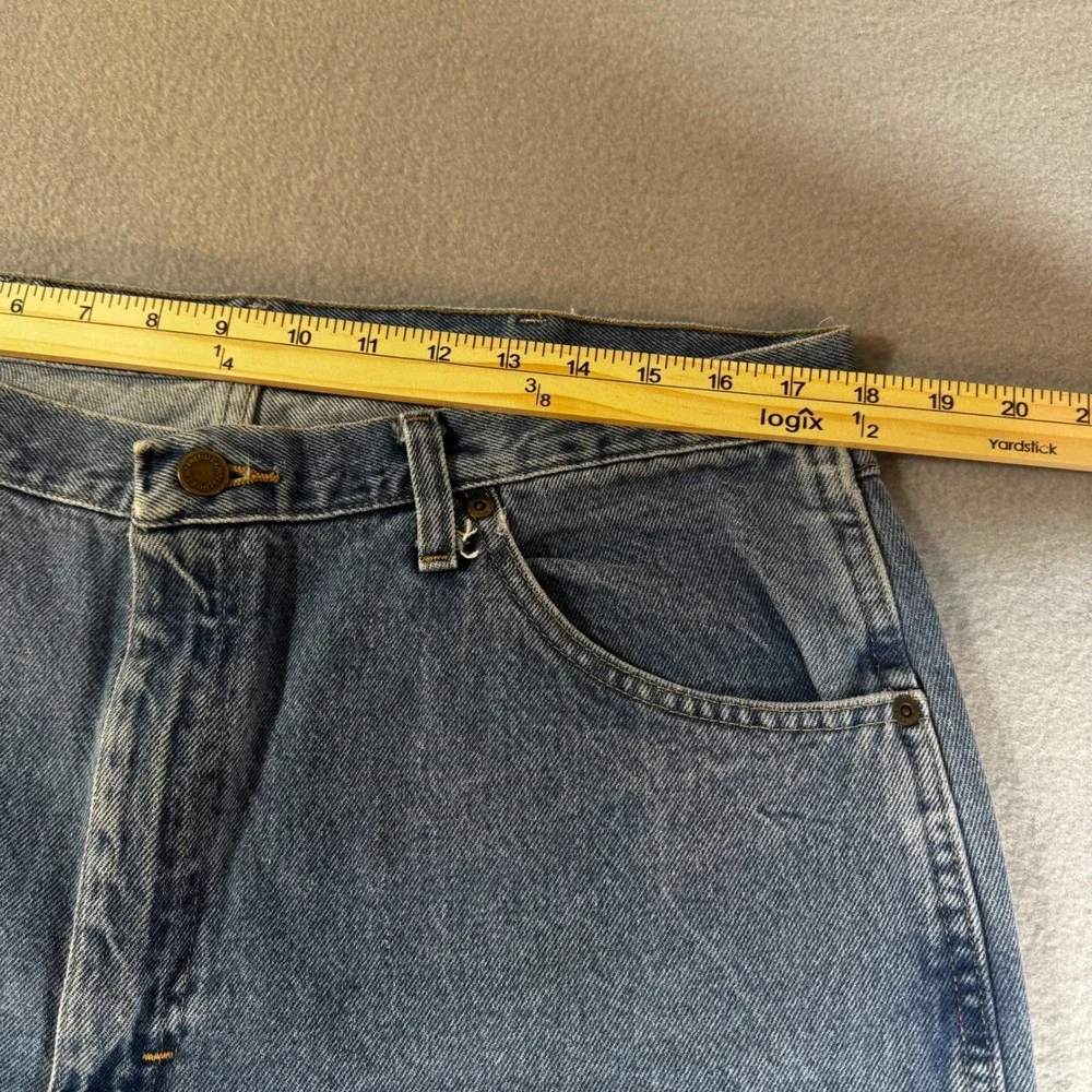 Wrangler Authentic Men's Straight Leg Jeans Medium Wash 38x30‎ 96501DS Denim